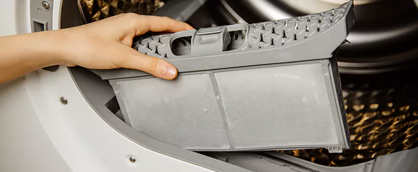Signs Of A Clogged Dryer Lint Trap in Hinsdale, Illinois